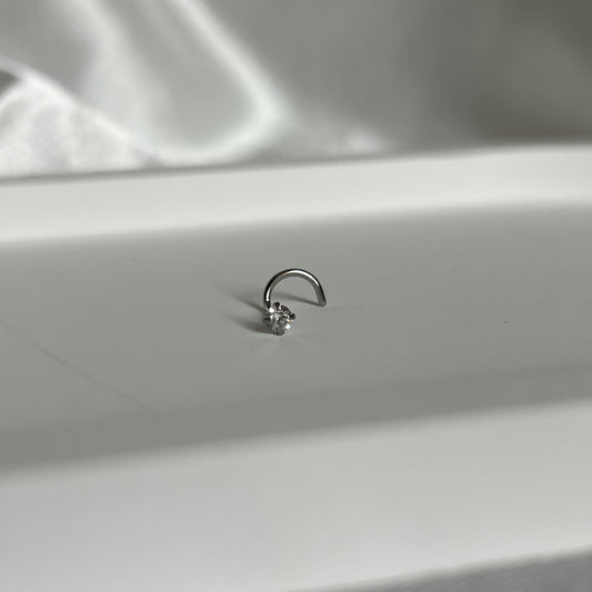 Nosepiercing “Myla”