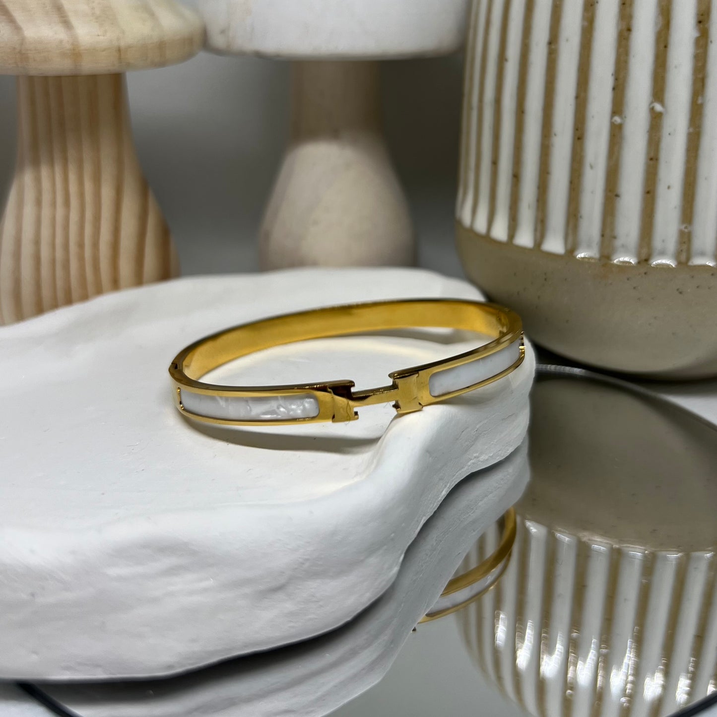 Bangle "Ylana" white