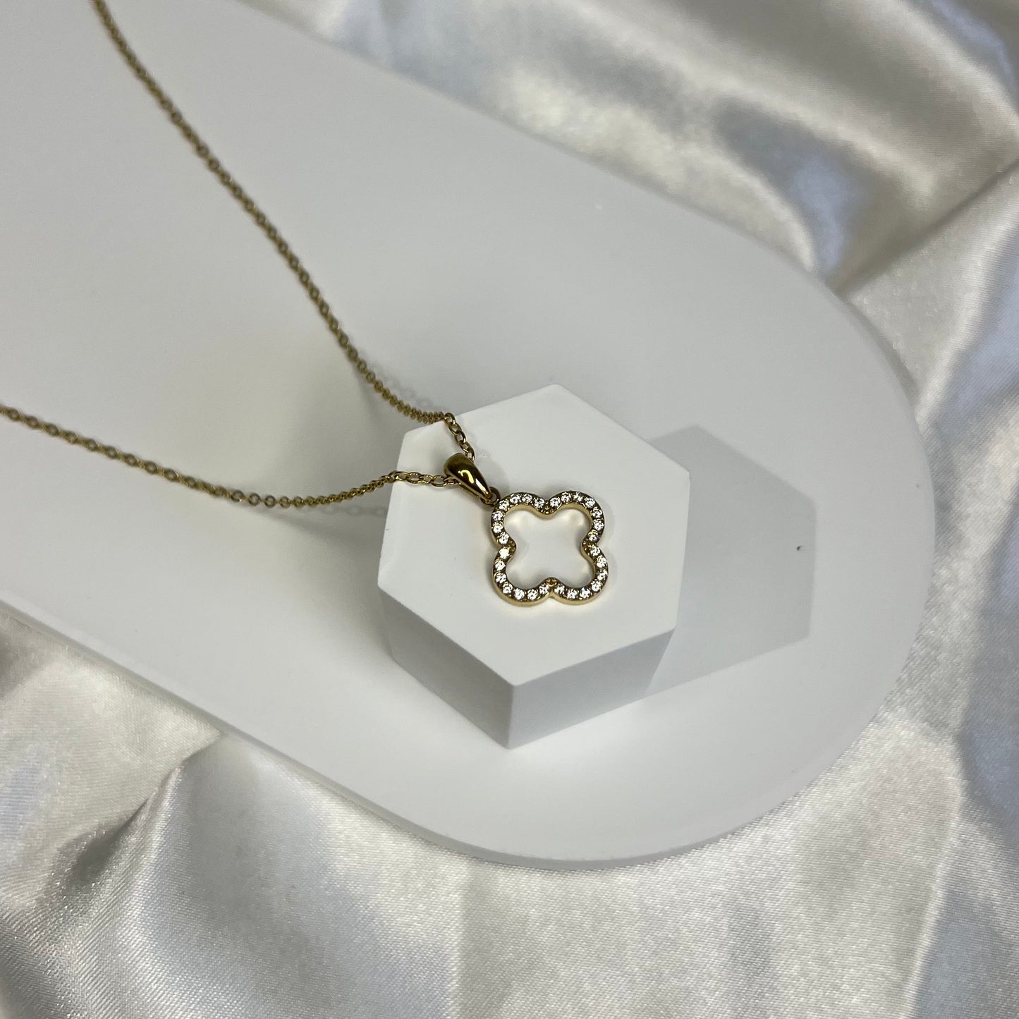 Necklace "Daisy"